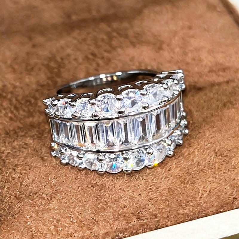CopperSparkling Crystal Cubic Zirconia Wedding Band Rings for Women Fashionable Female Jewelry Daily Party