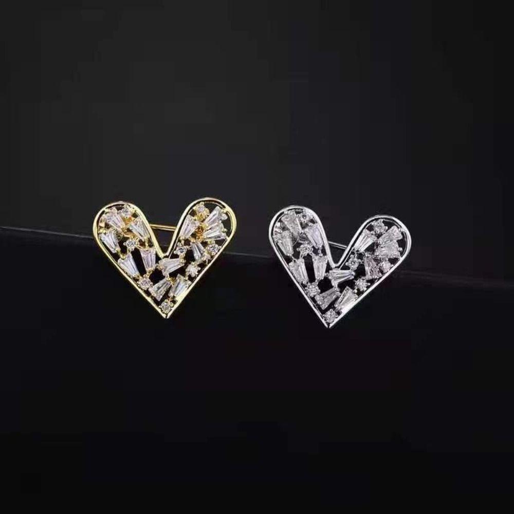 Rectangular Heart Brooch Shiny Hollow Heart Breastpin Geometric Rhinestone Pin  Suit Coat Collar