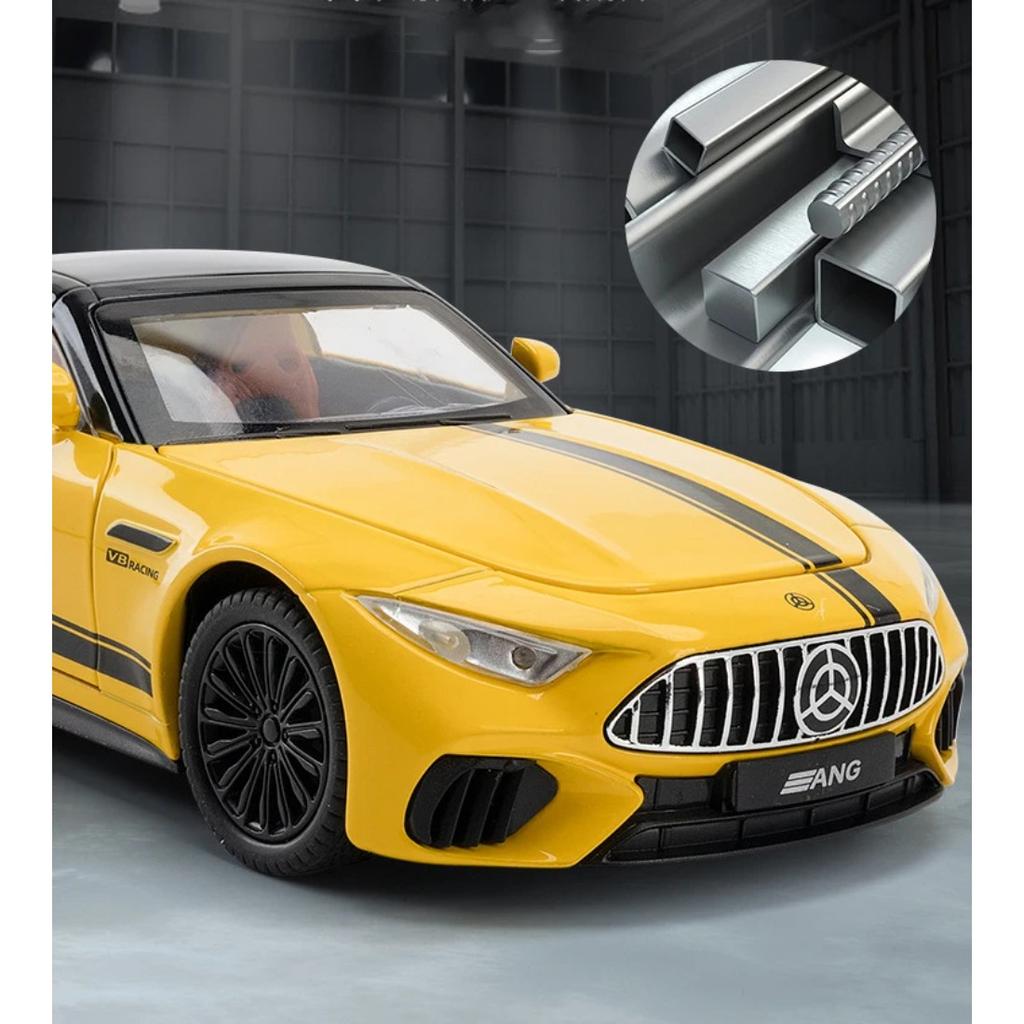 New 1/22 Benzs SL63 Supercar Alloy Model Car Toy Diecasts Metal Casting Sound and Light Car Toys for Children Vehicle