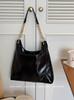 Large Capacity Commuting Women's Shoulder Bag Autumn New Black PU Leather Chain Armpit Bags Retro Casual Shopping Handbags
