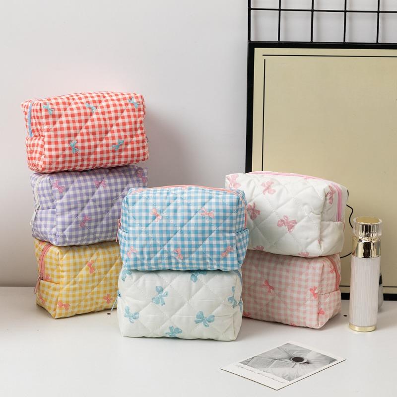 Quilted Bear Bow Makeup Bag Floral Cosmetic Bag 2025 Cute Travel Toiletry Bag Organizer Cotton Makeup Brushes Storage Case