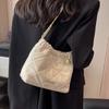 Bucket Bag New Autumn and Winter Fashion Messenger Bag Women's Bag High-end Diamond Chain Shoulder Bag Luggage