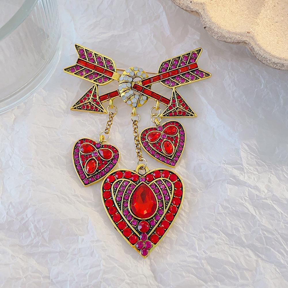 Feeling of Heavy Industry Cupid s Love Arrow Retro Secret Arrow Piercing the Heart Tassel Brooch 3*6CM