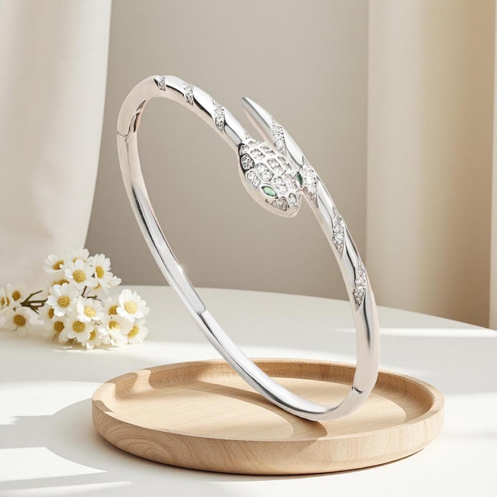 European Luxe Snake-Shaped Zircon Bracelet - Trendy, High-End Design Hand Jewelry