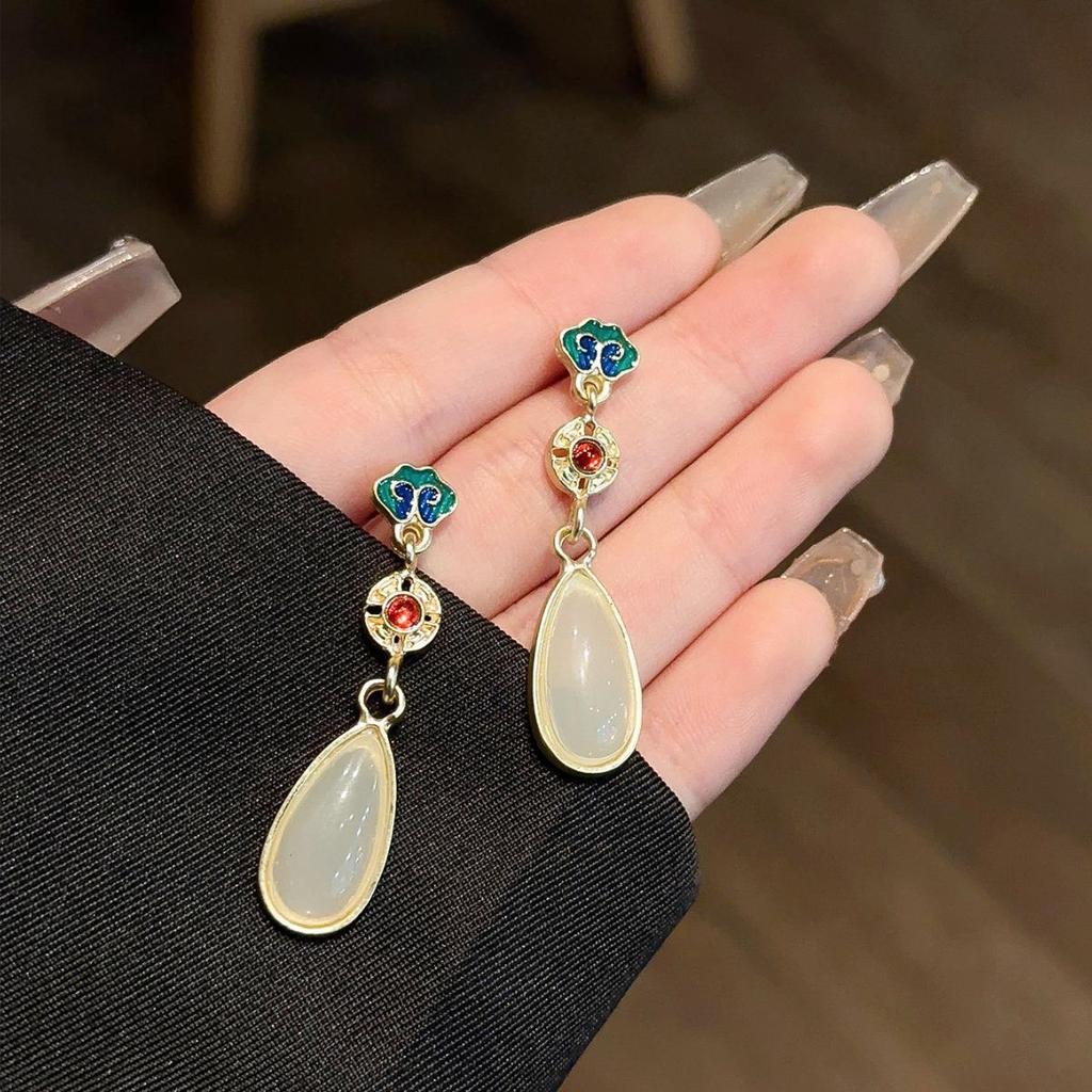 Ethnic Tibetan Tassel Earrings for Women, Miao Silver Long Dangles, Retro Exotic Style, High-Quality.