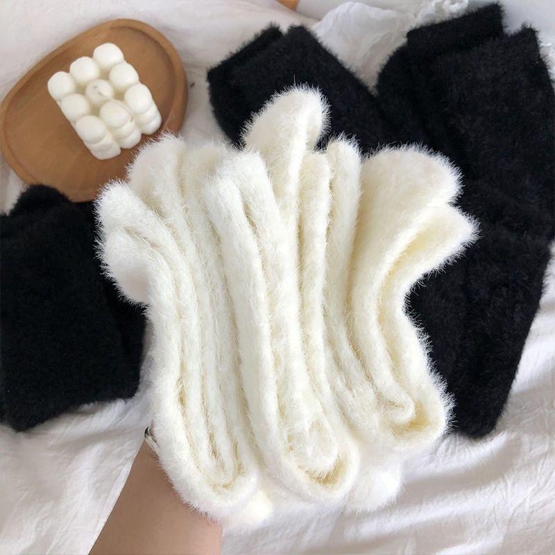 Socks for In Autumn and Winter with Added Velvet and Thick Flooring Sleep Socks In Black and White Versatile Mid Tube Socks