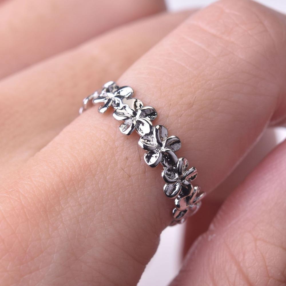 

Women Hawaiian Plumeria Ring Silver Plated Floral Design 18K Gold Band Stylish Jewelry Gift no. 6 серебряный