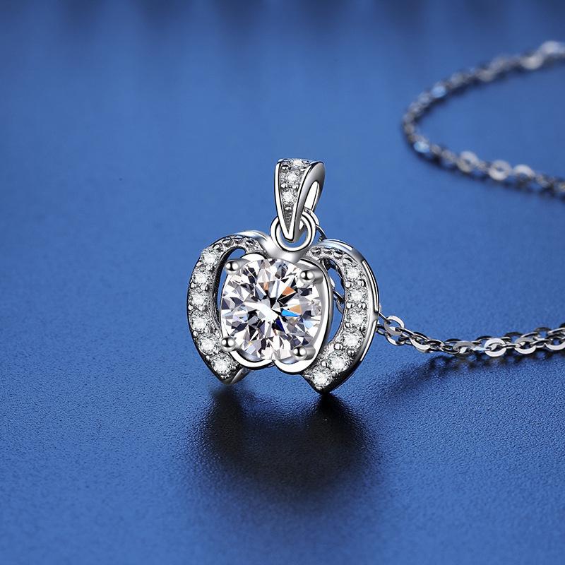 Bague Ringen Trend Women's 1 Carat Round Moissanite Necklace Apple Shaped Pendant Clavicle Chain Silver 925 Jewelry For Christmas