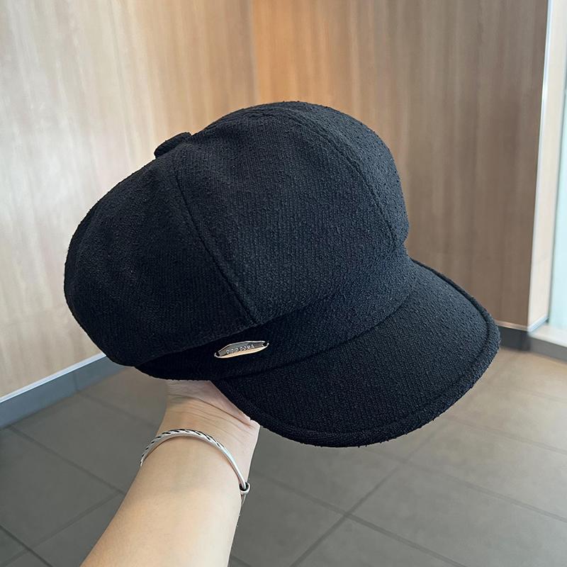 Solid color retro octagonal hat female autumn and winter face small painter hat fashion temperament warm duck tongue beret