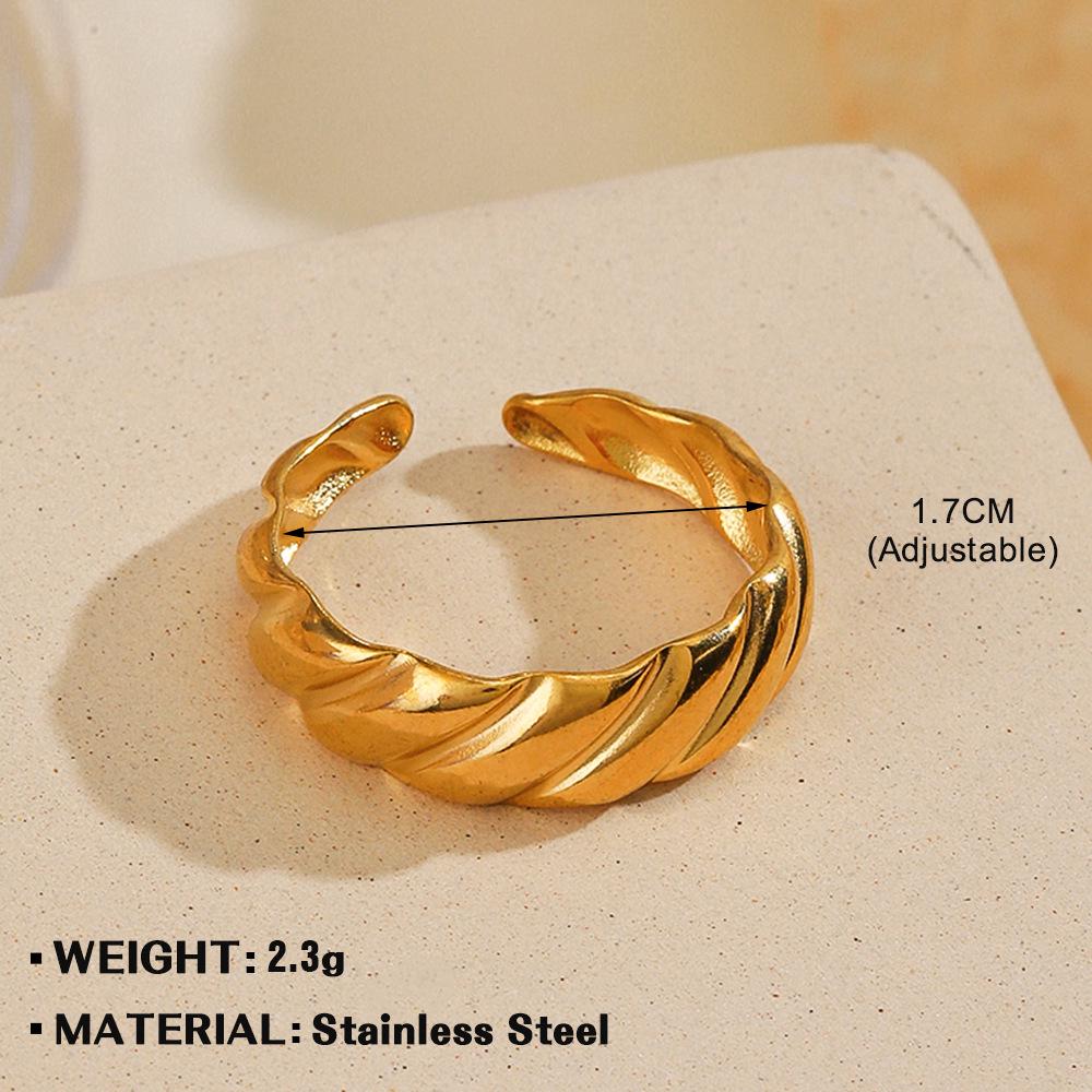 European & American Fashion Stainless Steel Heart-Shaped Geometric Ring - French Retro Style