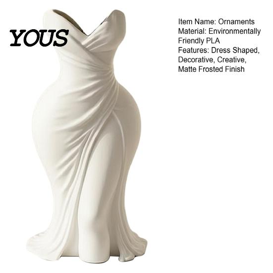 Unique Aesthetic Room Accessory Elegant Dress Shaped 3D Printed Vase, Modern Minimalist Sculpture for Light Luxury Table Decor Home Decor, Artistic