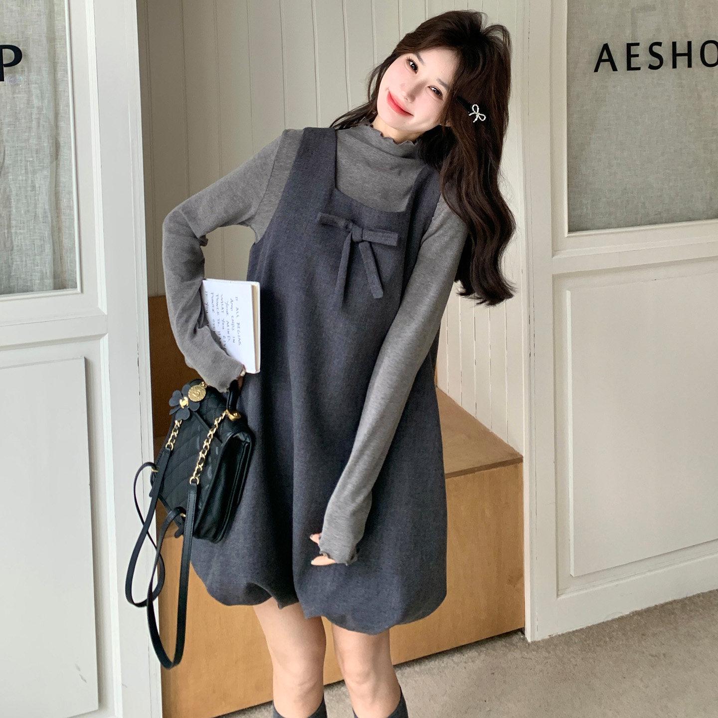 

Gray 3D Bow Square Neck Sleeveless Dress & Base Layer Set for Women, 2026 Spring Two-Piece Age-Defying Ensemble. Medium серый