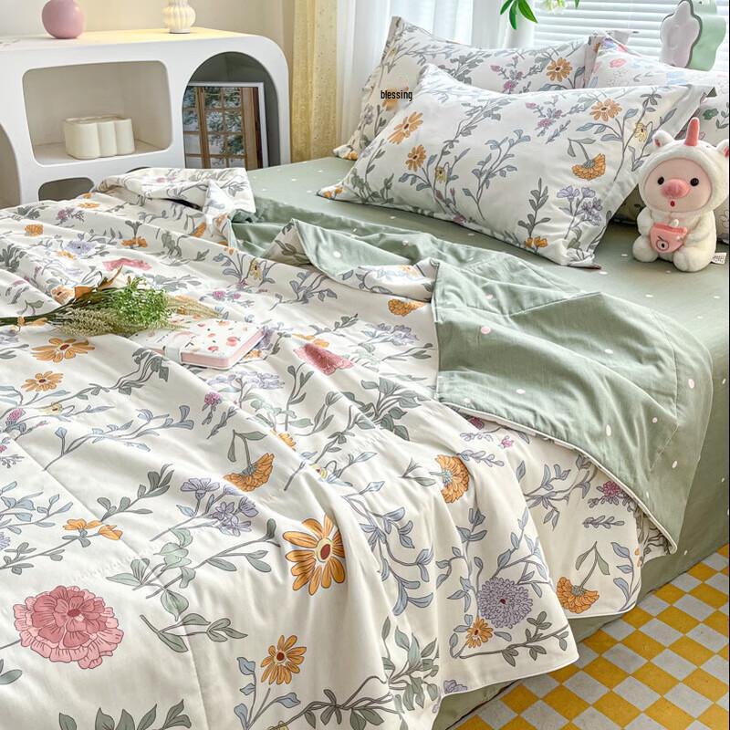 Fresh Cotton Summer Quilt for Dorms