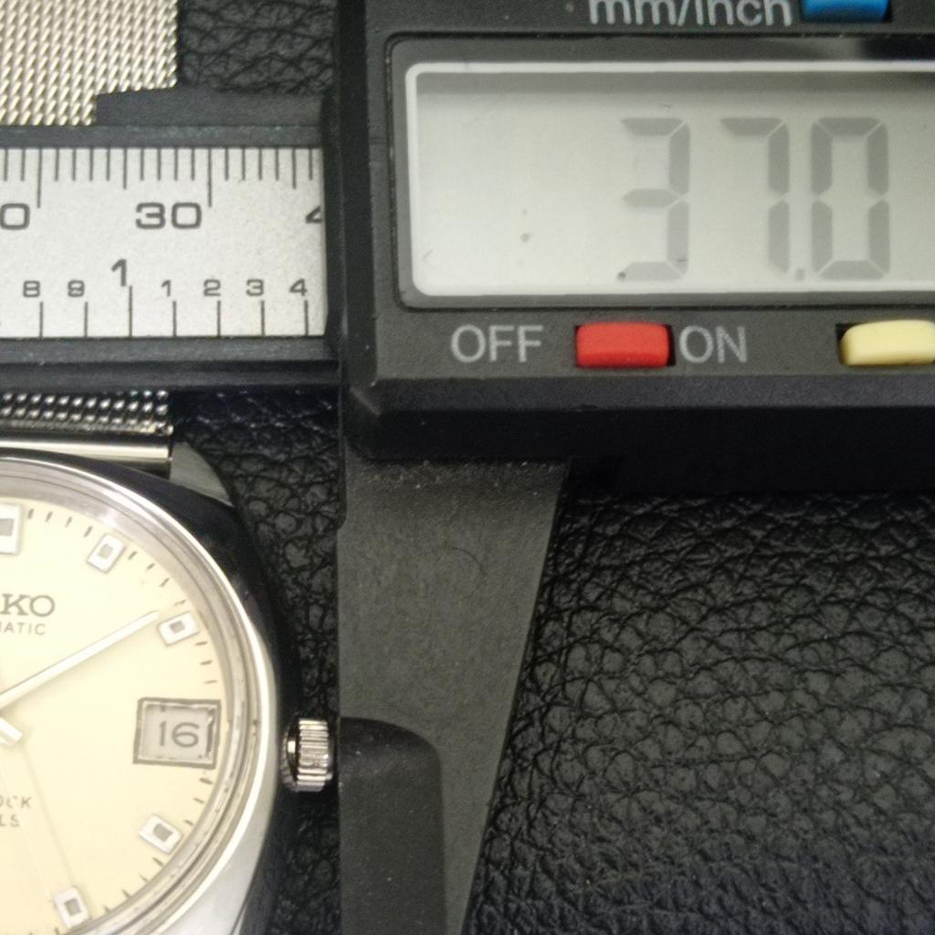 Seiko SPORTSMATIC VINTAGE JAPAN 7625E MENS CREAM COLOR DIAL WATCH A703935-1 R213g-a703935