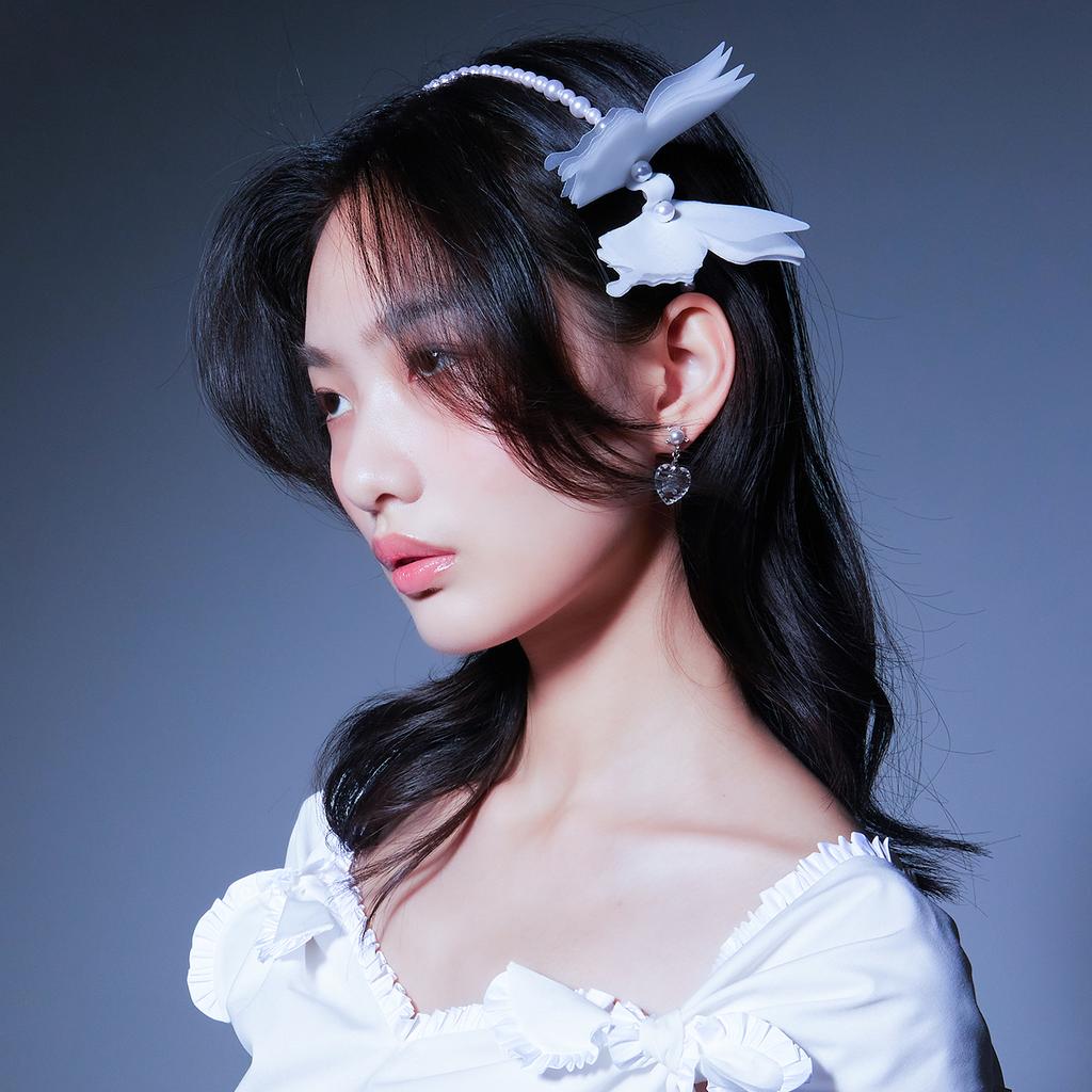 Lovuee White Butterfly Hairband