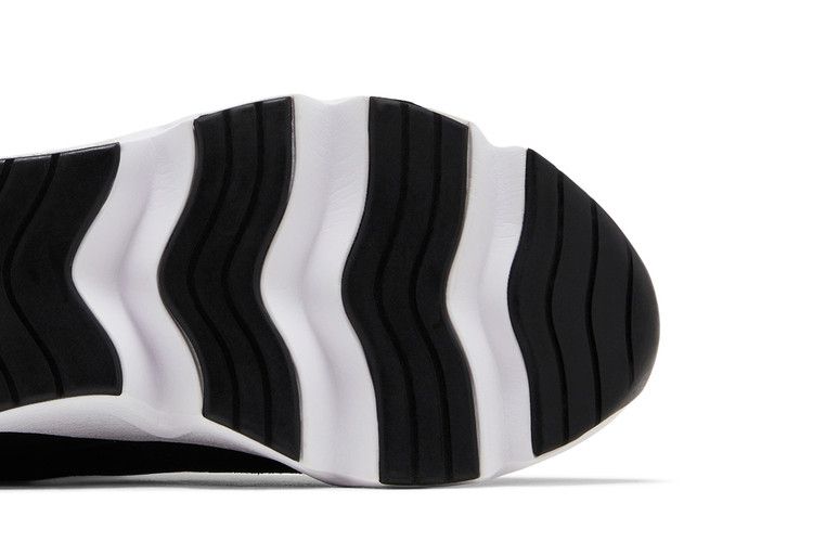 Nike Ryz 365 Black White (Women's)