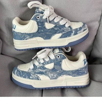 Denim-Plateau-Sneaker im Used-Look - Unisex Casual Skate-Schuhe