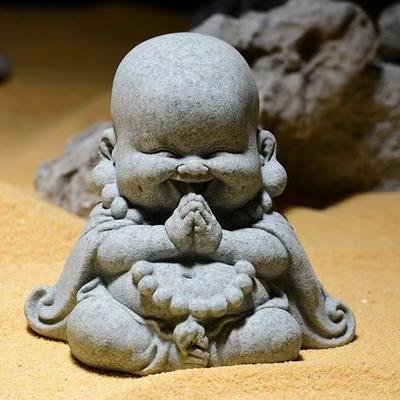 Deko & Wohnaccessoires – Statuetten