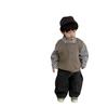 Conjunto de camisa y pantalones a cuadros para bebé niño estilo coreano nuevo 2025 con chaleco de punto