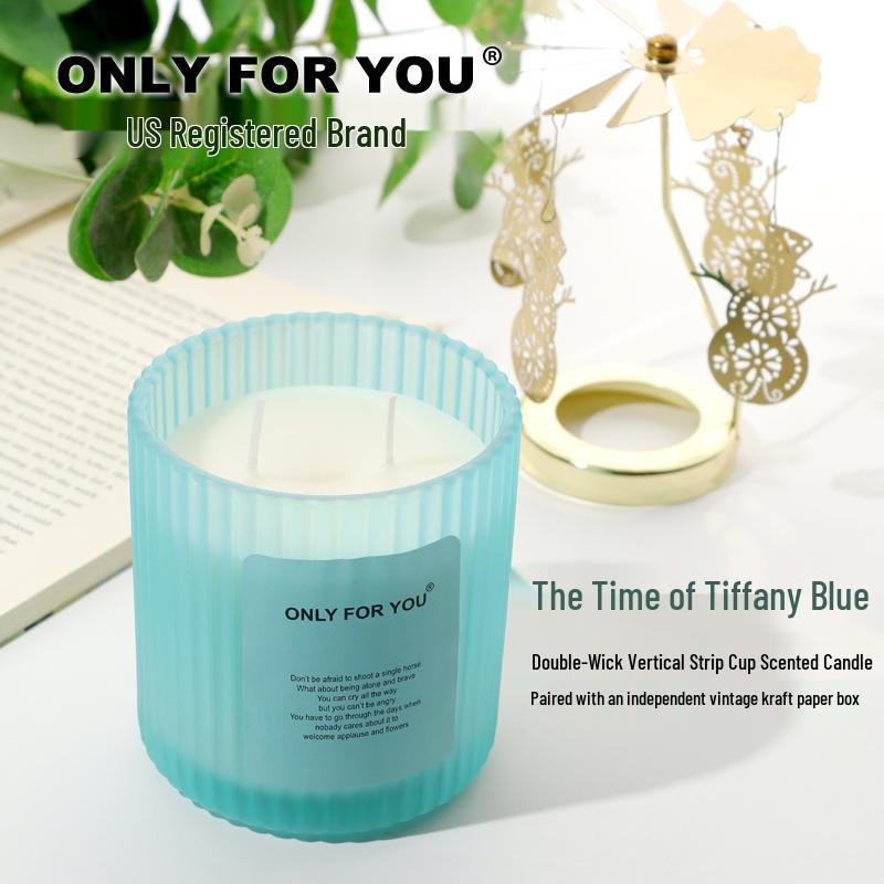 Tiffany Blue Essential Oil Aromatherapy Candle - Ideal Birthday Gift & Souvenir Tuberose & Angelica
