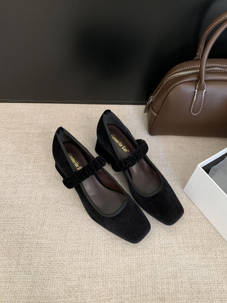 2025 early spring and autumn new French retro square head thick heel Mary Jane shoes shallow mouth evening breeze gentle temperament single shoes