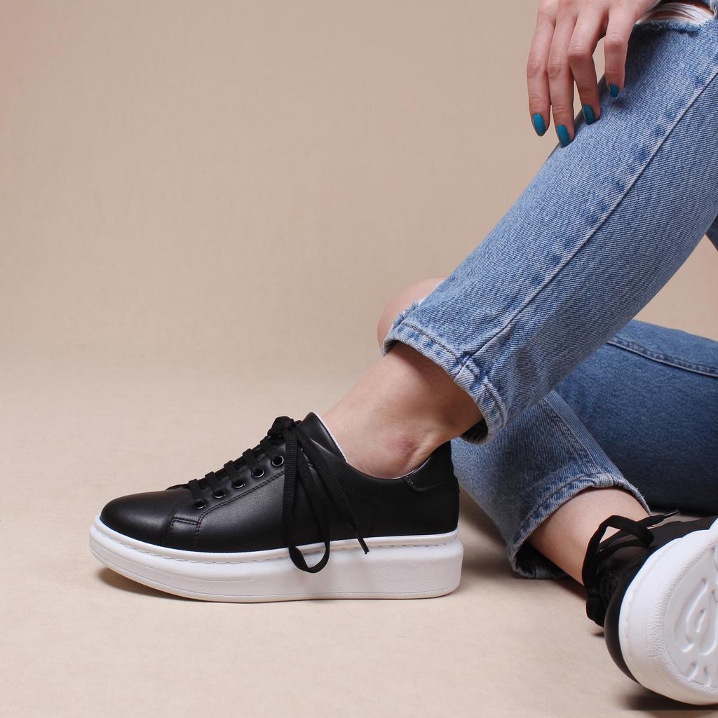 Calzado deportivo para mujer Zapatillas negras con cordones de suela gruesa  Temporada de verano 2021 comprar a buen precio — entrega gratuita, reseñas  reales con fotos — Joom