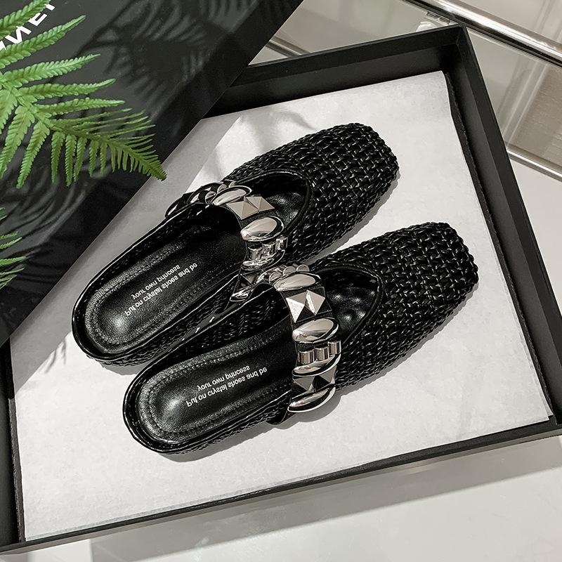 2025 summer new French retro hollowed fishing net breathable casual single shoes women's inner heightening bag head slippers women