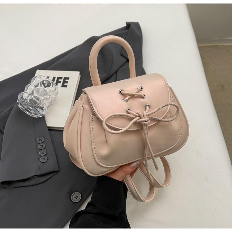 

Korean ins cute girl backpack fashion trendy bow 2025 summer new commuter trendy shoulder women s bag розовый