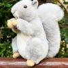 Eichhörnchen Plüschpuppe Anti-Split Flauschig Heimdekorativ Graues Eichhörnchen Plüsch mit Nüsschen für Schreibtisch