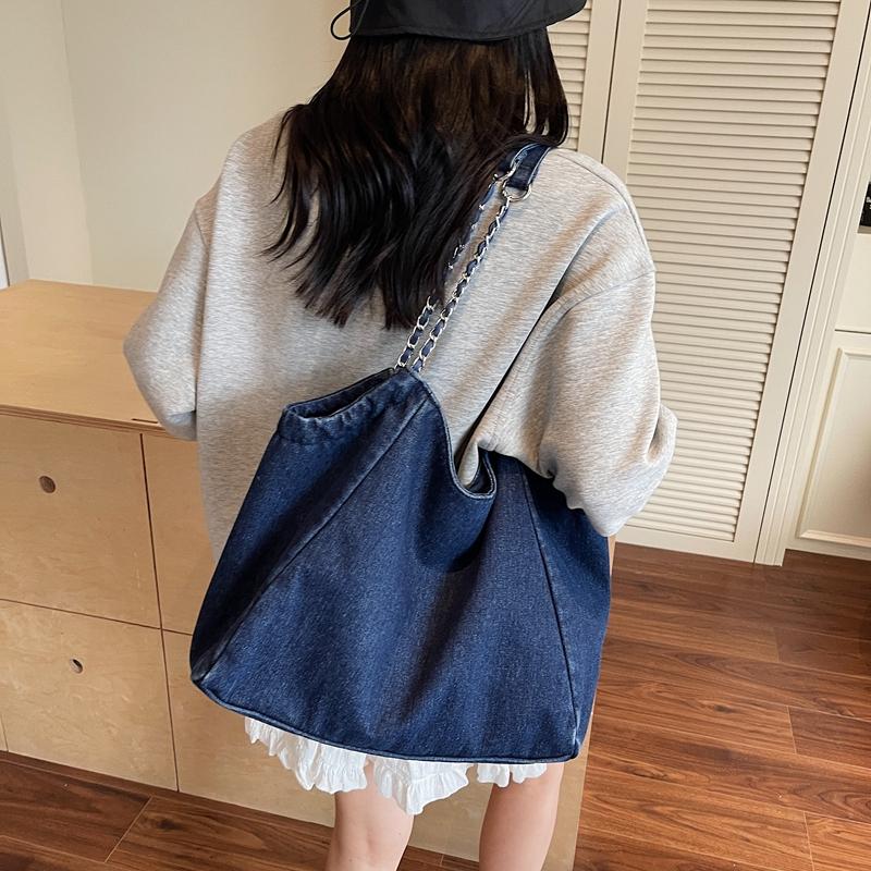 Large Capacity Tote Bag Women's Commuter Denim Shoulder Bag Chains Bag