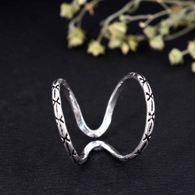 Silver Arthritis Finger Ring – Handmade Adjustable Splint for Joint Support, Pain Relief & Daily Wear