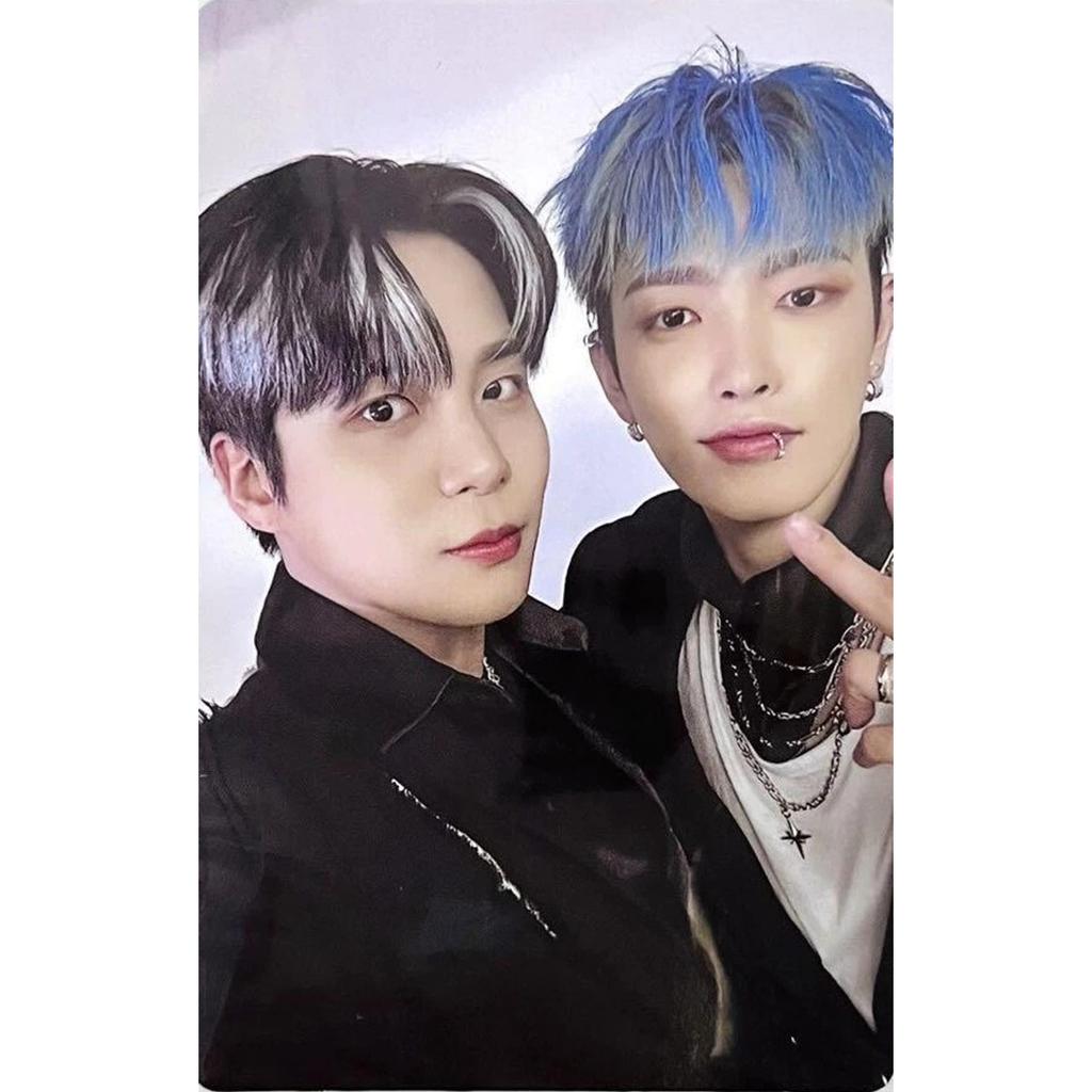 ATEEZ THE WORLD EP.2:OUTLAW A / DENÍK / JEDNOTKA DENÍKU / Z ver. OFICIÁLNÍ FOTOKARTA