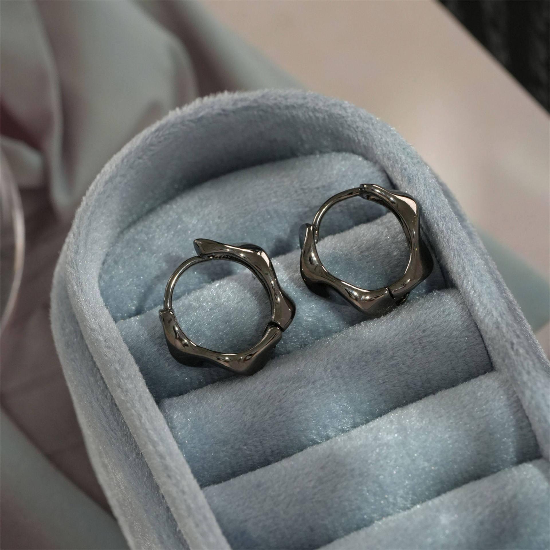 S925 Silver Geometric Texture Ear Hoop & No-Pierce Mosquito Coil Allergy-Free Ear Clip Earrings