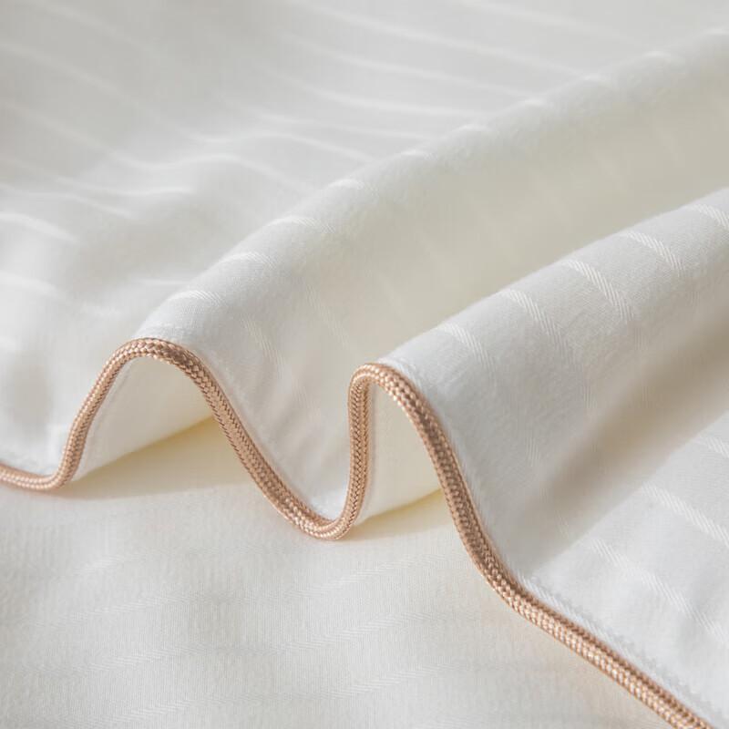 Muji Satin Jacquard Mulberry Silk Summer Quilt
