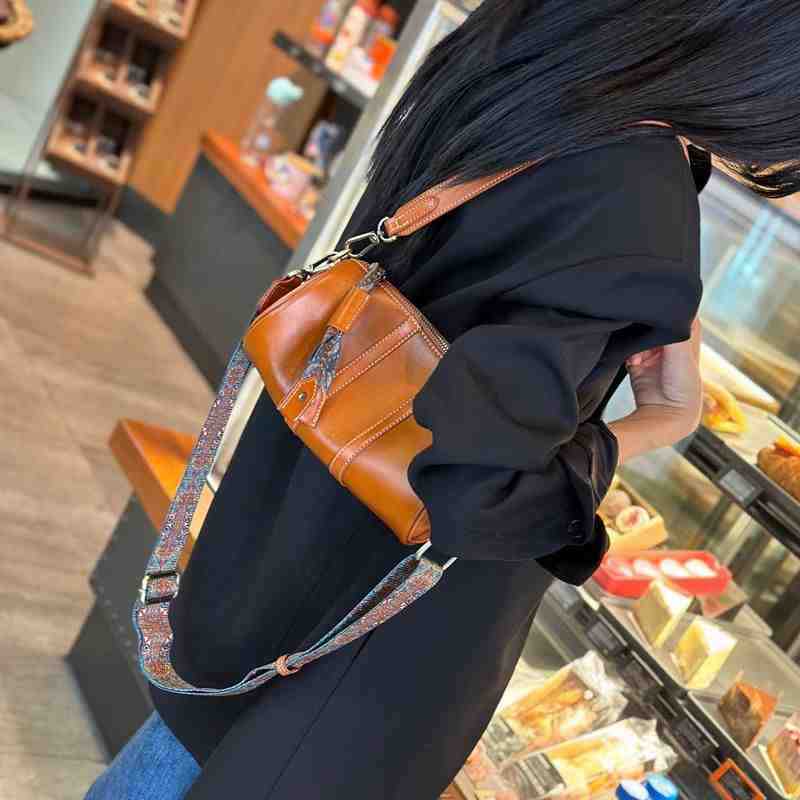 Cylinder Bag Women's New Underarm Shoulder Bag Messenger Bag