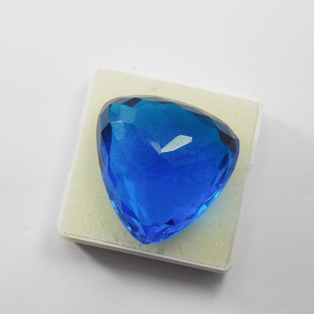 CERTIFIED 98.35 Ct Loose Gemstone Lab-Created Blue Sapphire Trillion Cut M-1043-Ra
