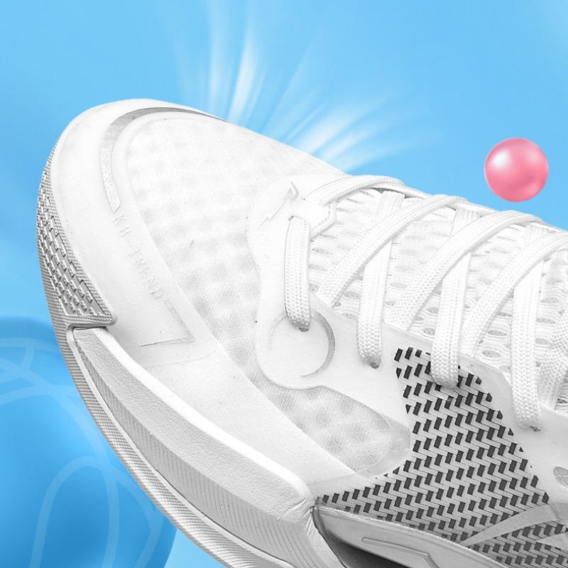 Shock-absorbing and Wear-resistant Basketball Shoes for Teenagers Breathable Ultra-light Sports Shoes