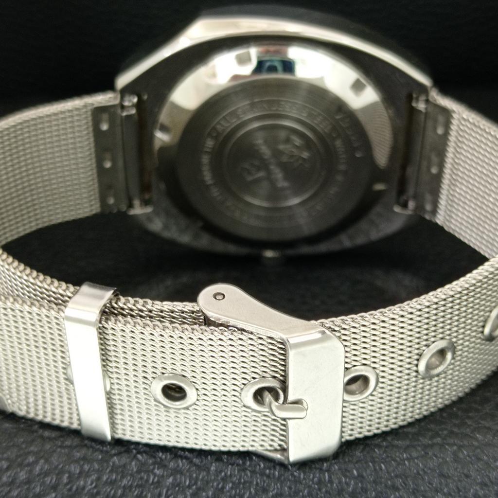 VINTAGE RICOH R31 AUTOMATIC JAPAN MENS BLACK COLOR DIAL WATCH a707929-1