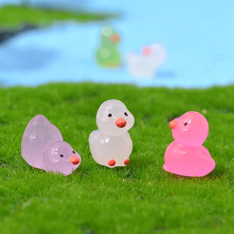 30Pcs Micro Landscape Ornaments Luminous Ducks, Cartoon 3D Ducks Miniature Decorative Accessories Resin Handicrafts Ornaments