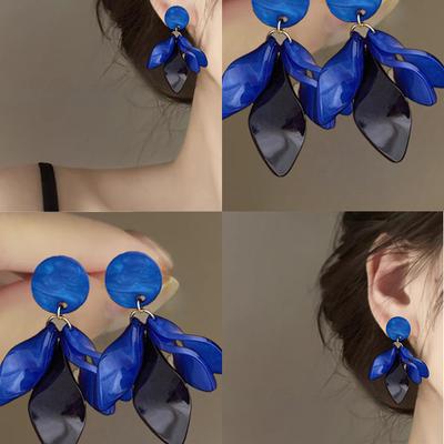 Resin Flower Fringed Earrings Simple Small Fresh Temperament Stud Earrings Fashionable Versatile High Sense Earrings
