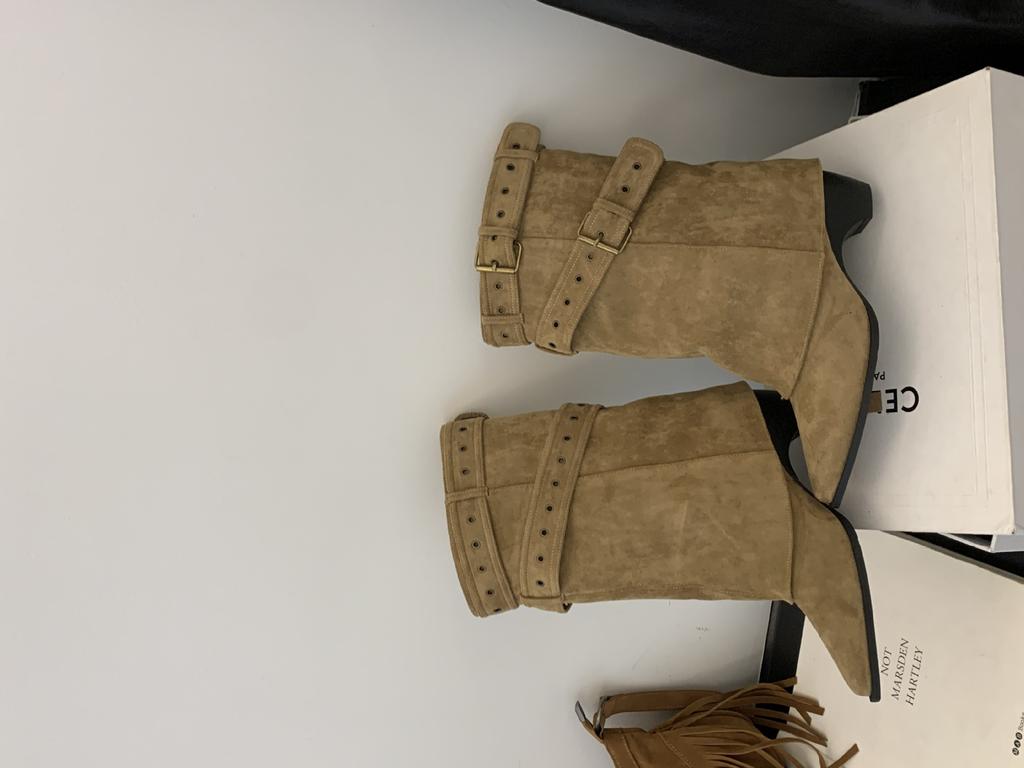 Niche Light Luxury 2025 Autumn and Winter Retro Pointed Thick Heel Women's Boots Women's Shoes High Heel Soft Leather