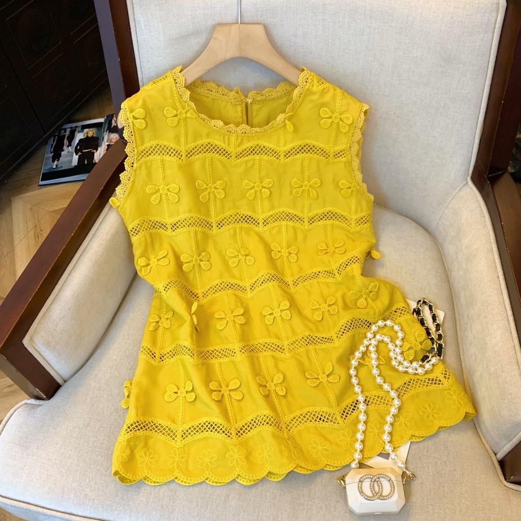 Lace Hollowed Out Flower Sleeveless Shirt for Women In Summer High-end and Western-style Shirt Vest Top