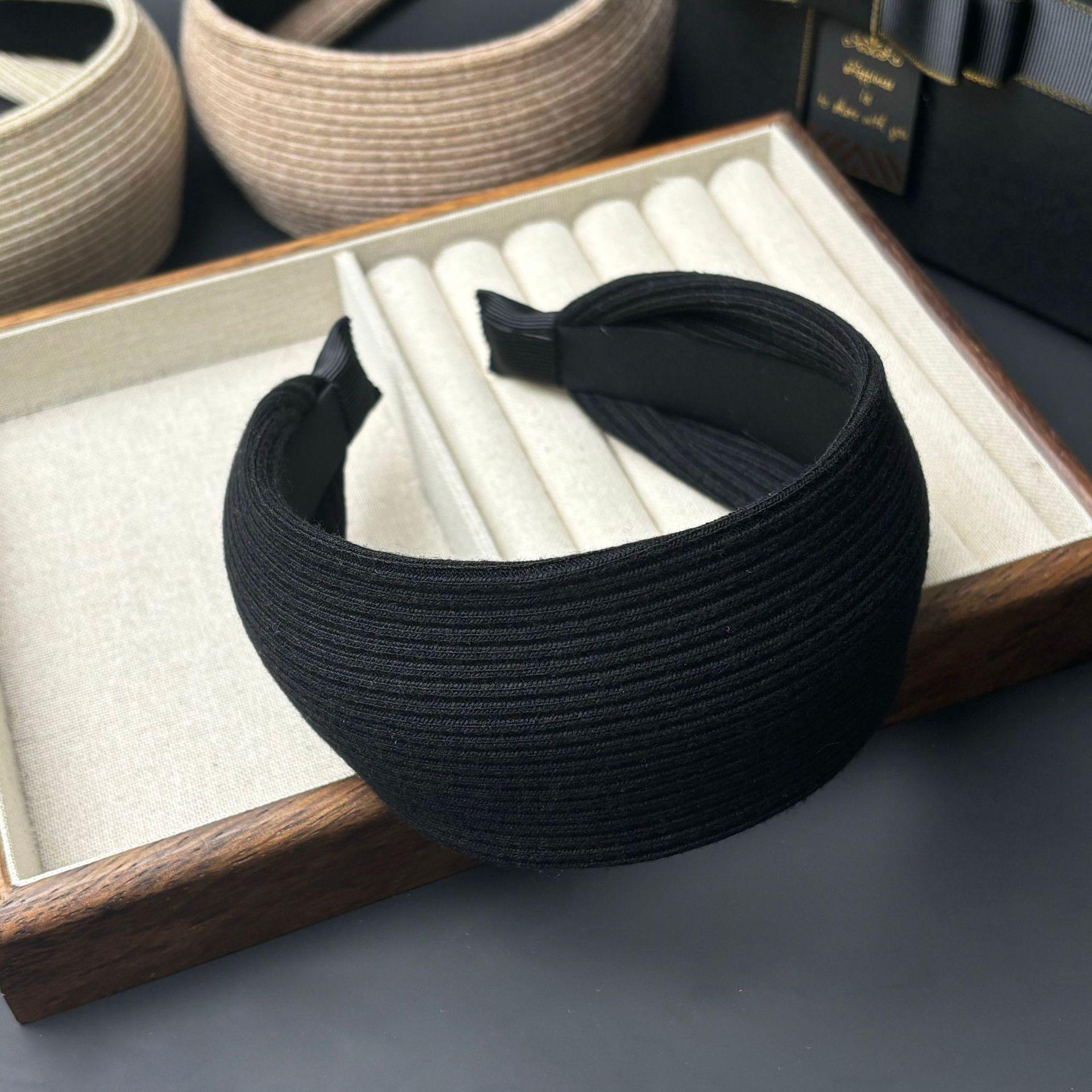 

Та же французская повязка на голову осень и зима от Yi Mengling, шерстяная вязка, повязка на голову с высоким черепом, женская мода, расширенные и универсальные аксессуары для волос чёрный