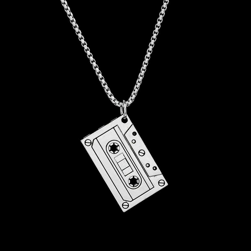 1/2Pcs Vintage Audiotape Keychain Hipster Cool Personality Cool Style Couple Hip Hop Punk Keychain Pendant Jewelry