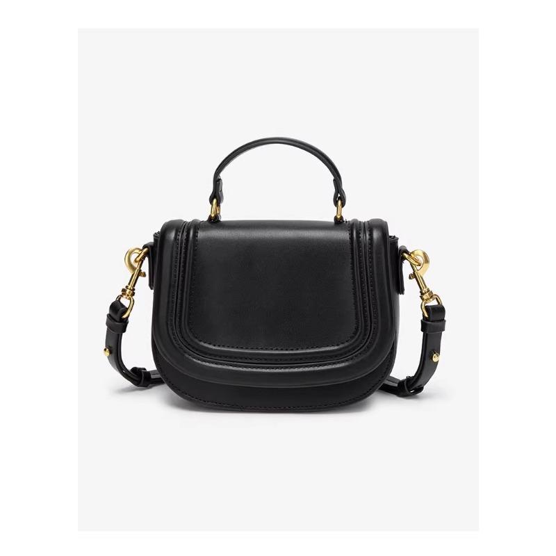 Women's New Saddle Bag China Red Ladies Mini Flip Shoulder Handheld Messenger Bag Women's Trend