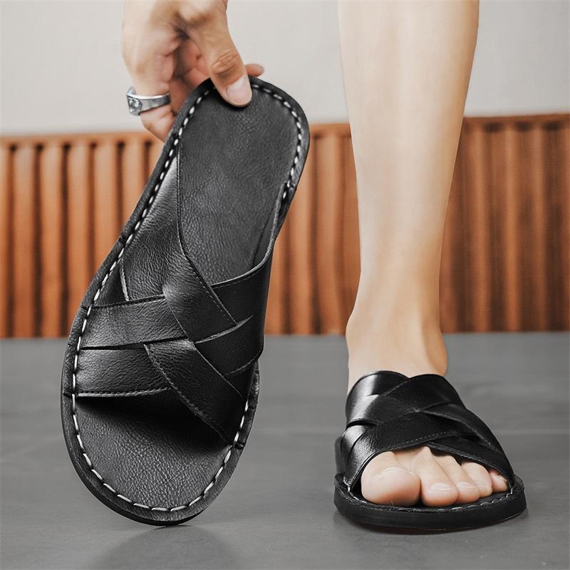 Fashion Handmade Leather Slippers for Men 2025 New Beach Summer Walking Shoes Slip on Light Male Flats Men Flip-flops Outdoor Half Drag