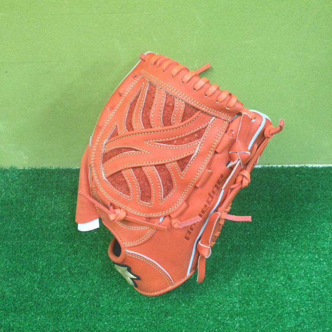 Used SSK gloves pek31420
