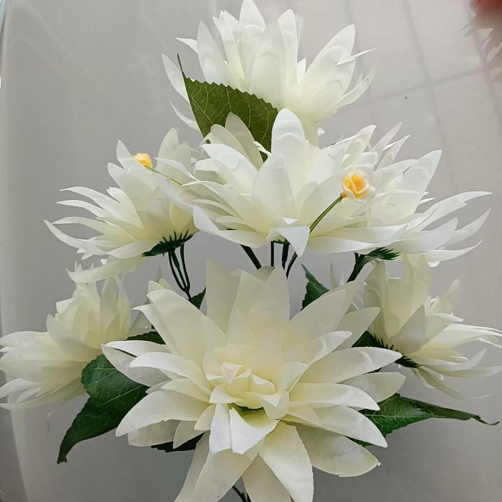 Chrysanthemum Qingming Festival Silk Bouquet: 7 Simulated Silk Flowers for Ancestor Worship and Cemetery Placement