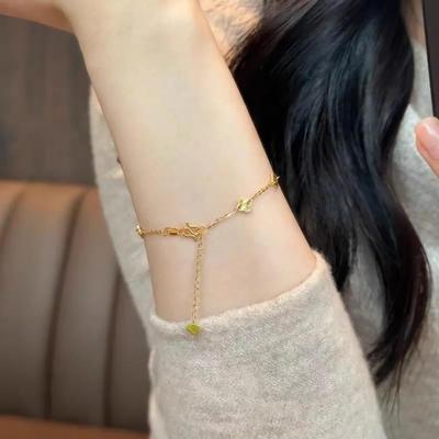 Women's Gold Clover Minimalist Chain Bracelet