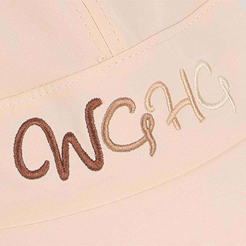 Cappello da sole estivo a tesa larga da donna, cappello da sole a quadri alla moda e versatile, cappello da sole per il tempo libero all'aperto e i viaggi